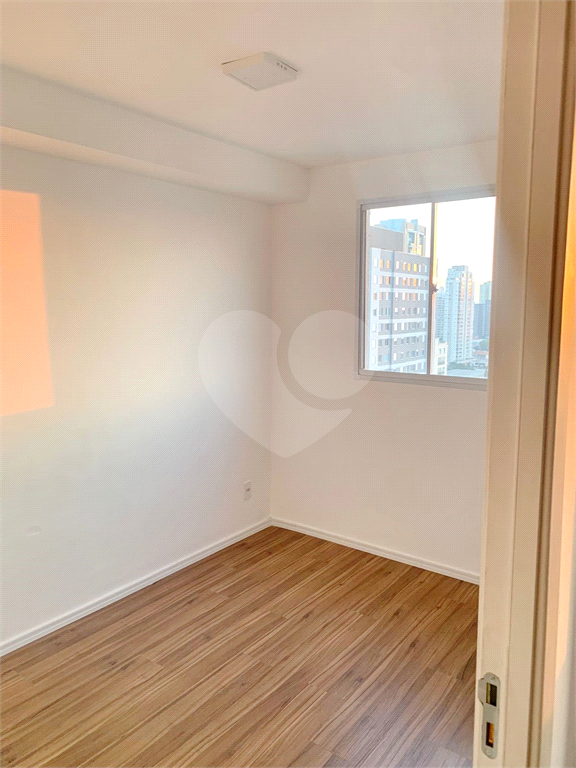 APARTAMENTO em LAPA