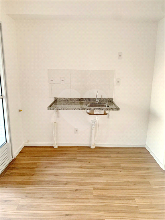 APARTAMENTO em LAPA