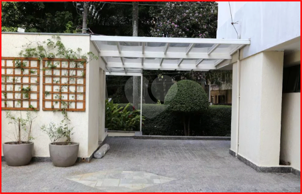 APARTAMENTO em REAL PARQUE