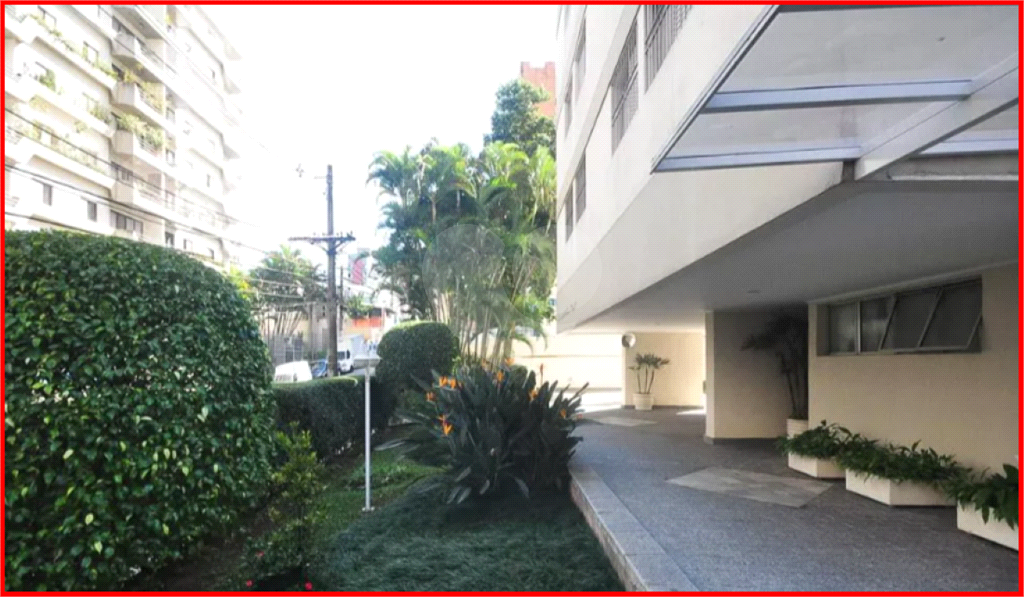APARTAMENTO em REAL PARQUE