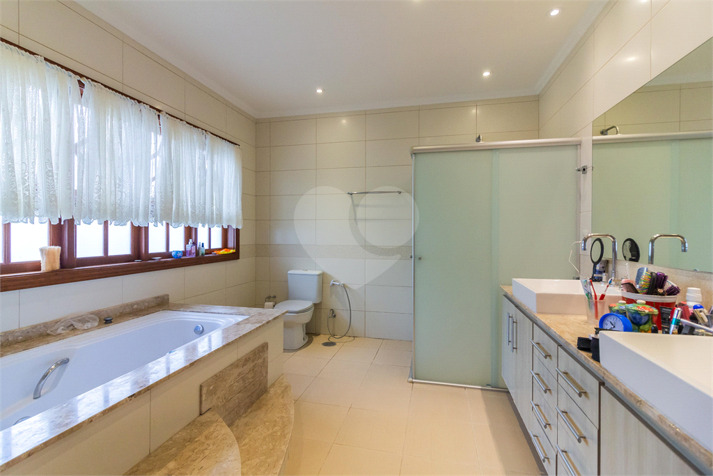 CASA EM CONDOMÍNIO À VENDA COM 4 QUARTOS - PISCINA - 4 VAGAS EM NOVA HIGIENÓPOLIS  - JANDIRA