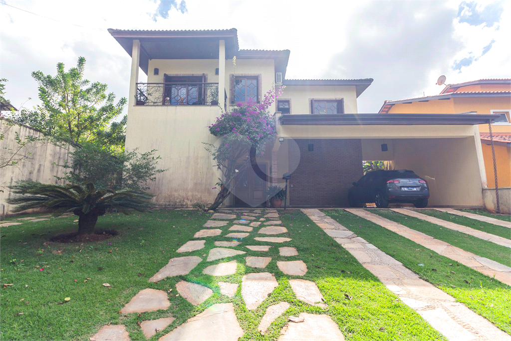 CASA EM CONDOMÍNIO À VENDA COM 4 QUARTOS - PISCINA - 4 VAGAS EM NOVA HIGIENÓPOLIS  - JANDIRA