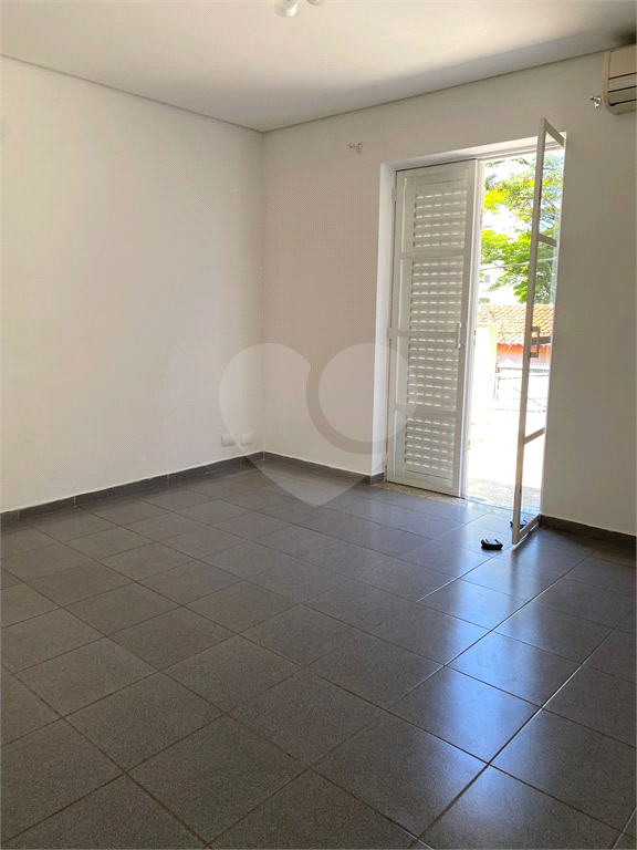 Casa à venda com 2 quartos, 110m² - Foto 12