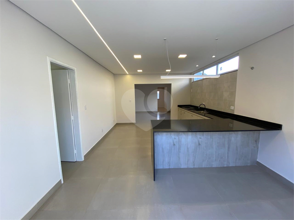 Casa à venda com 3 quartos, 225m² - Foto 5