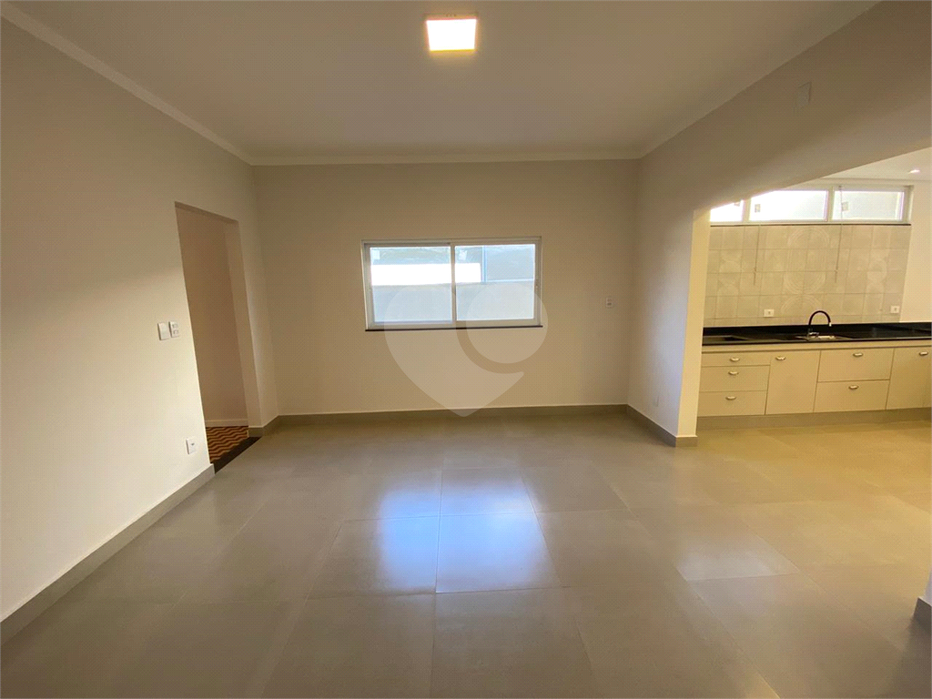 Casa à venda com 3 quartos, 225m² - Foto 6