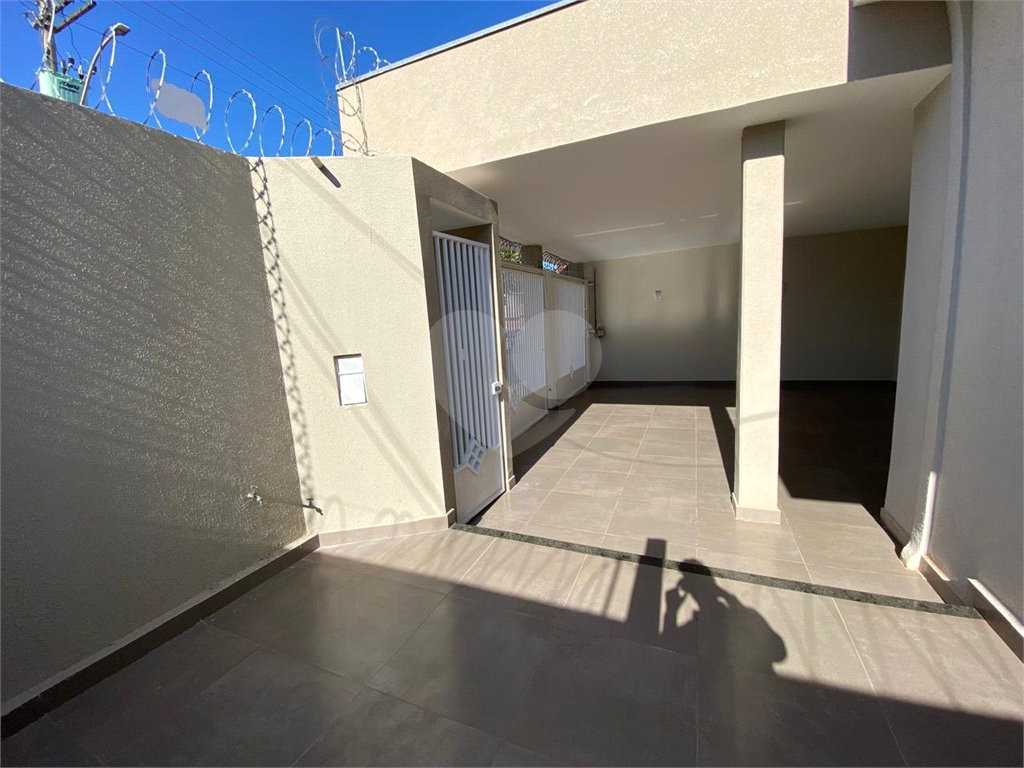 Casa à venda com 3 quartos, 225m² - Foto 27