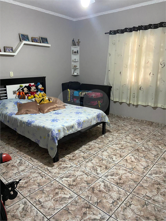 Casa à venda em Santo André, na Vila Suíça, 2 dormitórios (1 suíte), 2 vagas, quintal, churrasqueira