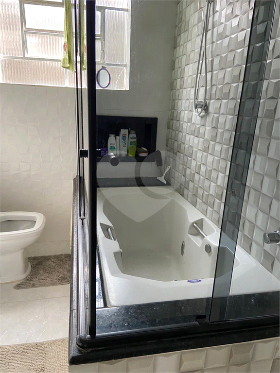 Casa à venda em Santo André, na Vila Suíça, 2 dormitórios (1 suíte), 2 vagas, quintal, churrasqueira