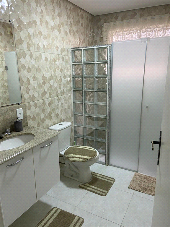 Casa à venda em Santo André, na Vila Suíça, 2 dormitórios (1 suíte), 2 vagas, quintal, churrasqueira
