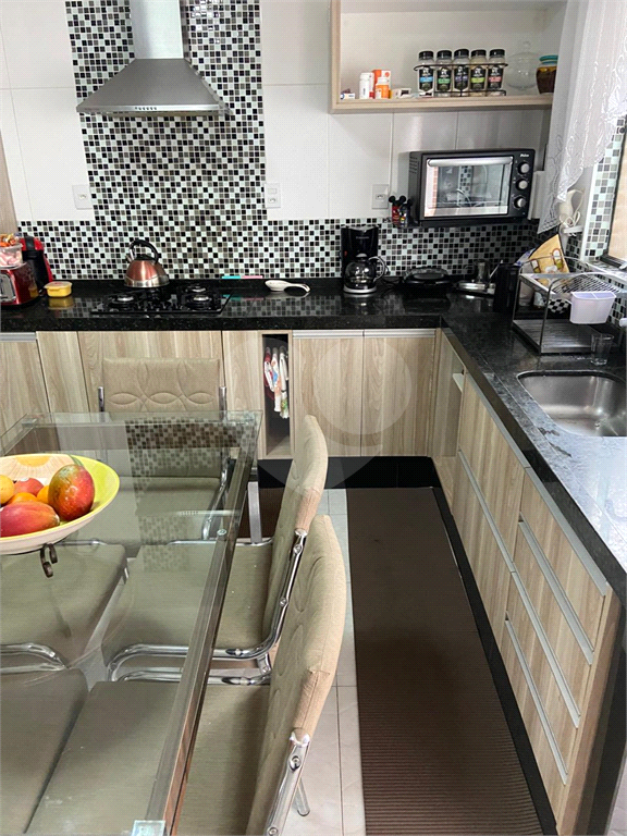Casa à venda em Santo André, na Vila Suíça, 2 dormitórios (1 suíte), 2 vagas, quintal, churrasqueira