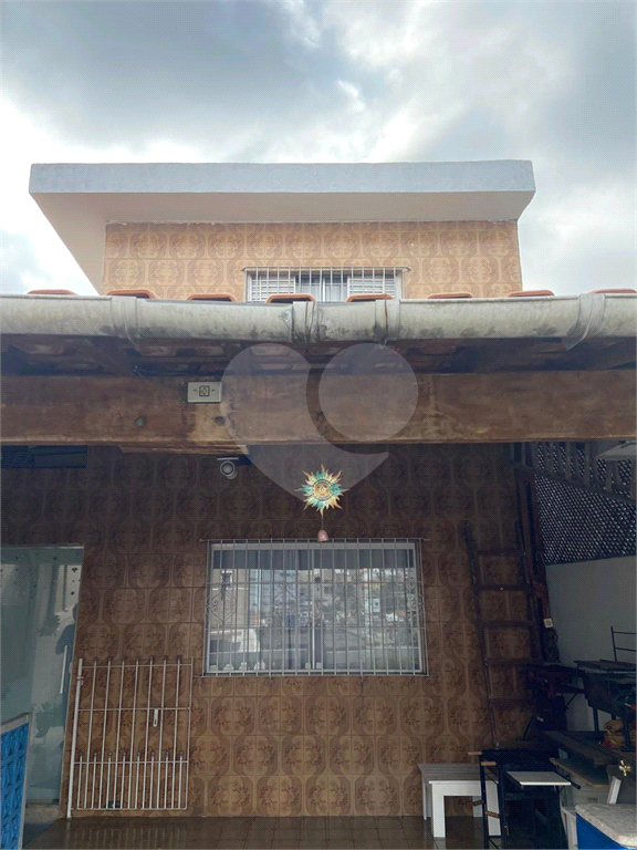 Casa à venda em Santo André, na Vila Suíça, 2 dormitórios (1 suíte), 2 vagas, quintal, churrasqueira