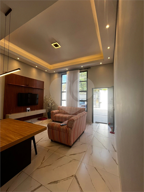 Casa à venda com 3 quartos, 122m² - Foto 2