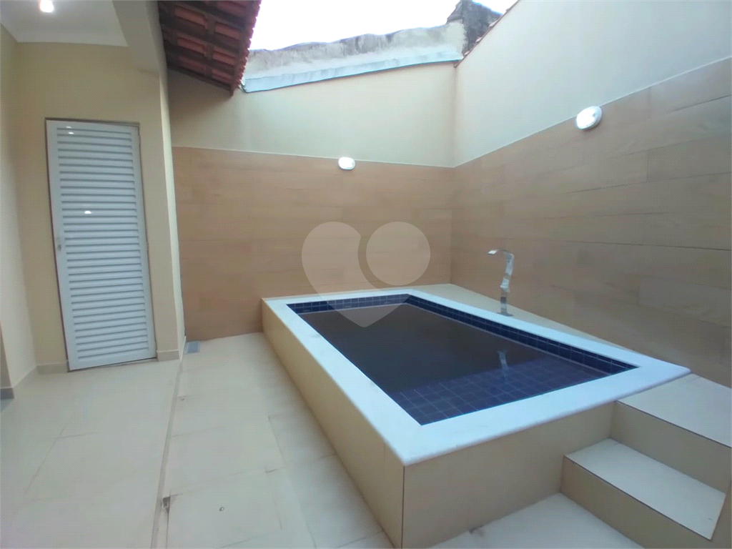 Casa à venda com 3 quartos, 90m² - Foto 29