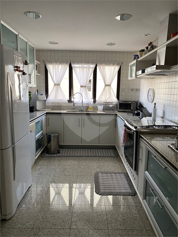 Apartamento amplo à venda na Região do Morumbi