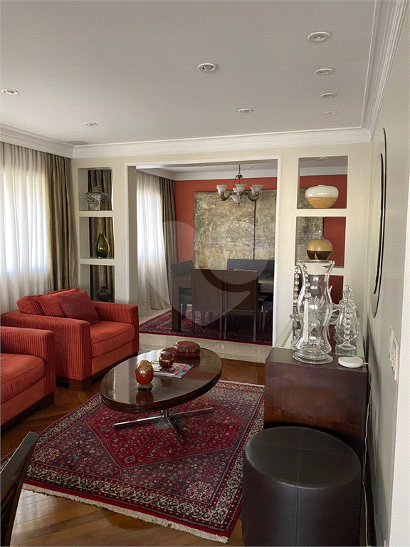 Apartamento amplo à venda na Região do Morumbi