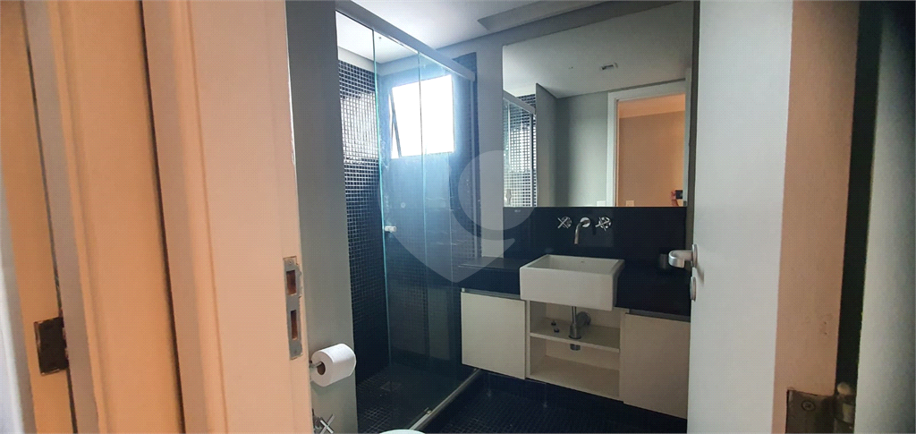 Apartamento para locação em Pinheiros  com 176m², 3 quartos e 2 vagas 