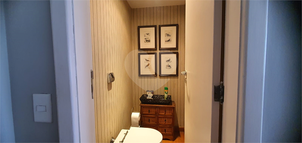 Apartamento para locação em Pinheiros  com 176m², 3 quartos e 2 vagas 