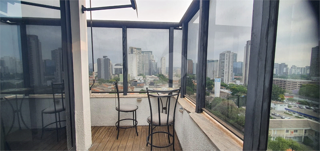Apartamento para locação em Pinheiros  com 176m², 3 quartos e 2 vagas 