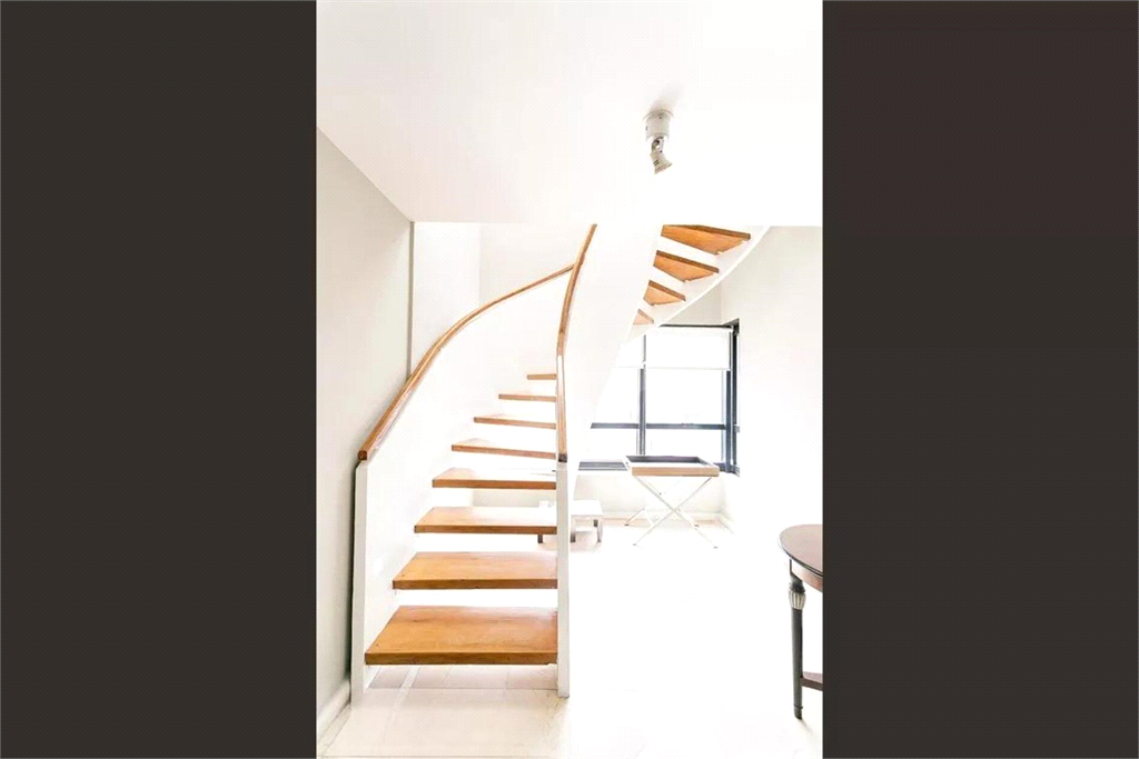 Apartamento para locação em Pinheiros  com 176m², 3 quartos e 2 vagas 