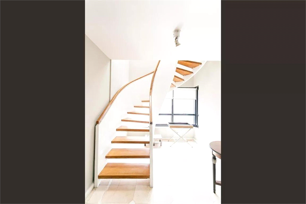 Apartamento para locação em Pinheiros  com 176m², 3 quartos e 2 vagas 