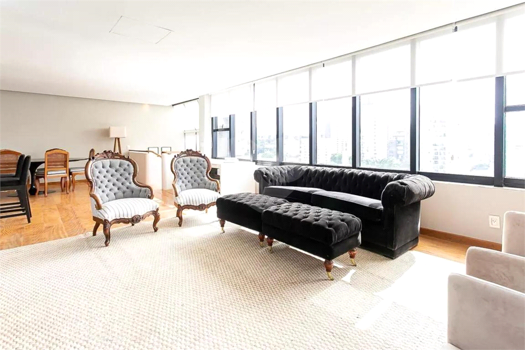 Apartamento para locação em Pinheiros  com 176m², 3 quartos e 2 vagas 