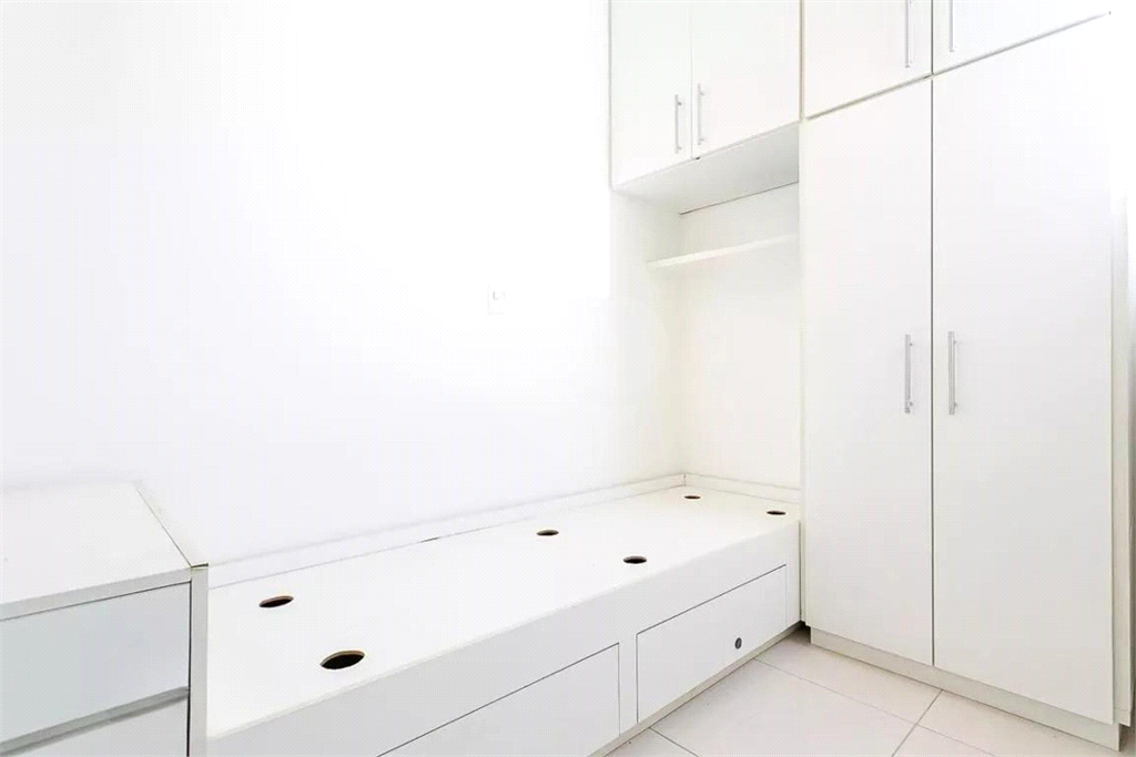 Apartamento para locação em Pinheiros  com 176m², 3 quartos e 2 vagas 
