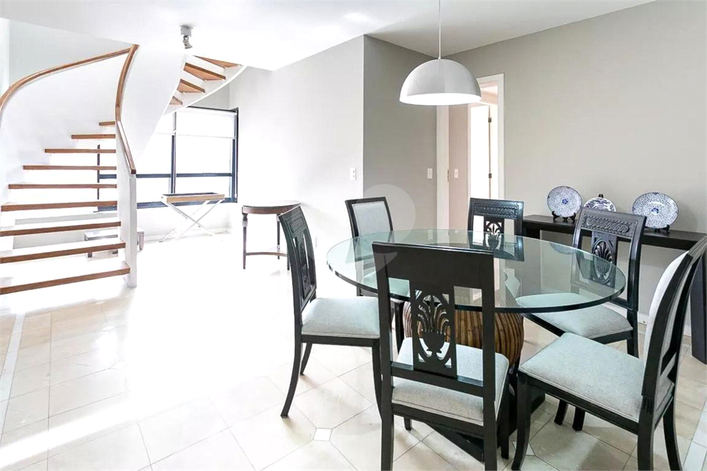 Apartamento para locação em Pinheiros  com 176m², 3 quartos e 2 vagas 