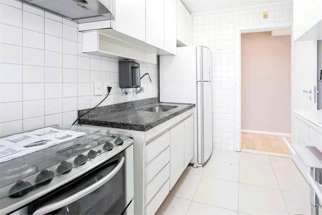 Apartamento para locação em Pinheiros  com 176m², 3 quartos e 2 vagas 