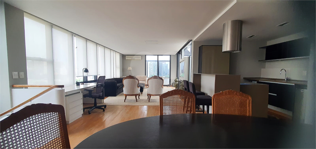 Apartamento para locação em Pinheiros  com 176m², 3 quartos e 2 vagas 