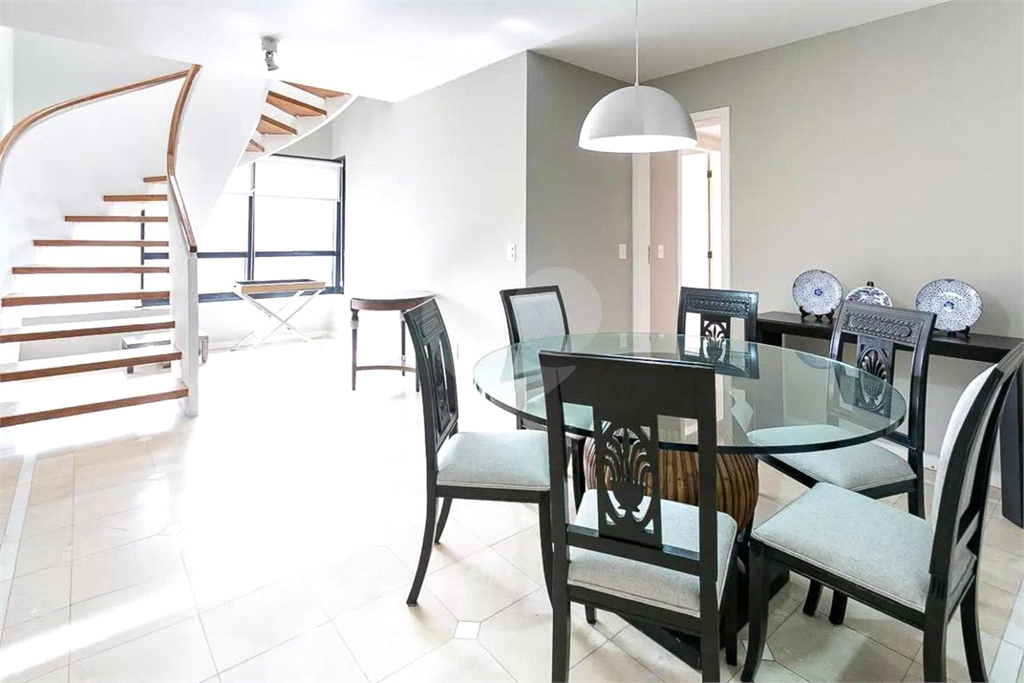 Apartamento para locação em Pinheiros  com 176m², 3 quartos e 2 vagas 