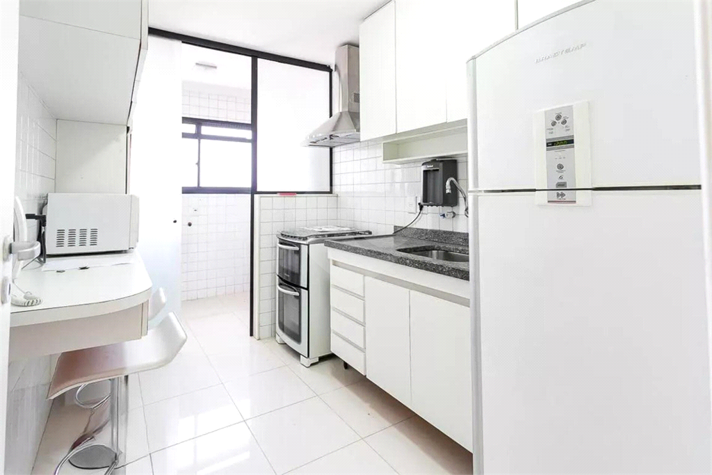 Apartamento para locação em Pinheiros  com 176m², 3 quartos e 2 vagas 