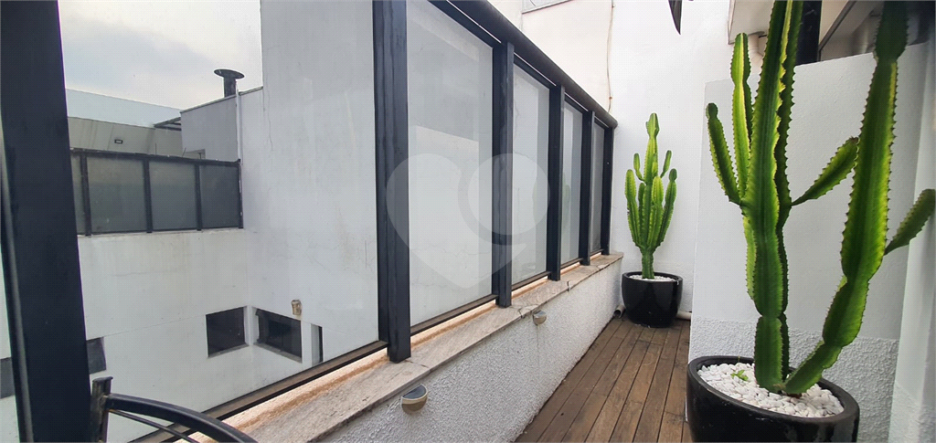 Apartamento para locação em Pinheiros  com 176m², 3 quartos e 2 vagas 