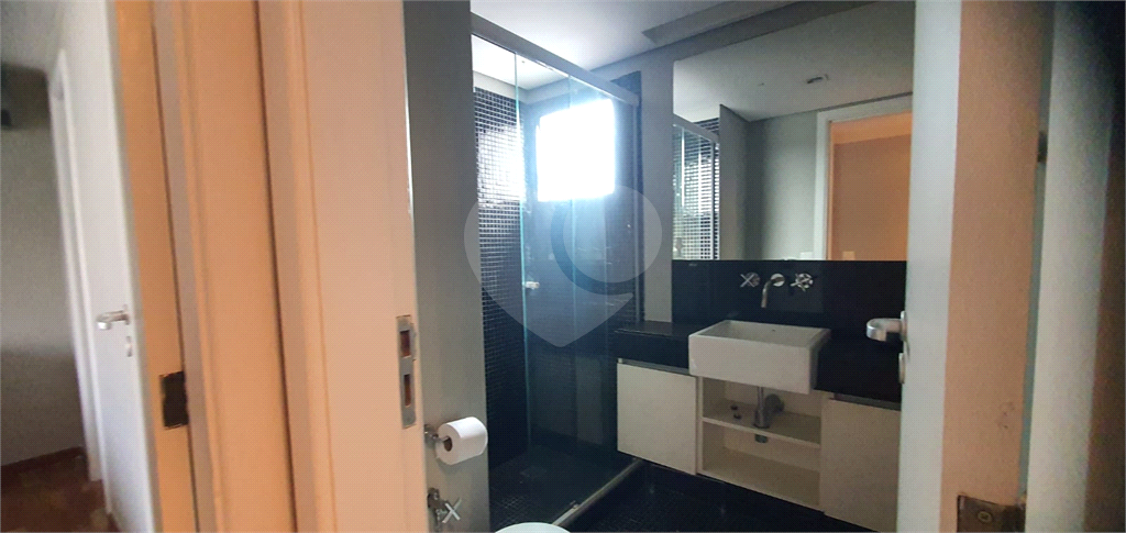 Apartamento para locação em Pinheiros  com 176m², 3 quartos e 2 vagas 
