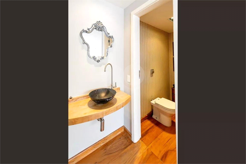 Apartamento para locação em Pinheiros  com 176m², 3 quartos e 2 vagas 