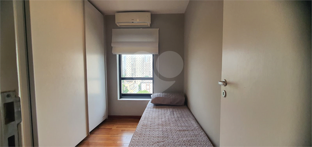 Apartamento para locação em Pinheiros  com 176m², 3 quartos e 2 vagas 