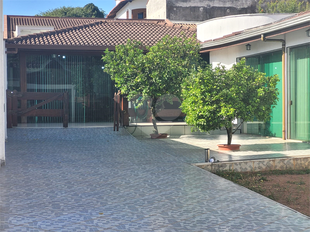 
Ótima Oportunidade: Casa com 2 Dormitórios à Venda em Localização Privilegiada