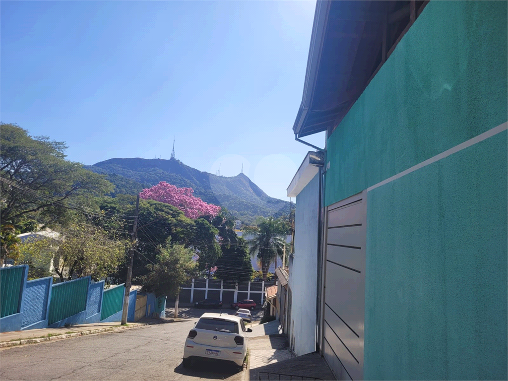 
Ótima Oportunidade: Casa com 2 Dormitórios à Venda em Localização Privilegiada