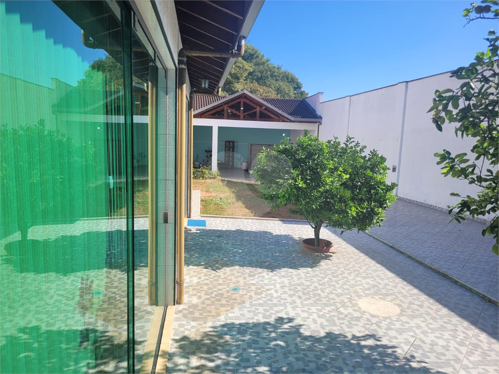 
Ótima Oportunidade: Casa com 2 Dormitórios à Venda em Localização Privilegiada
