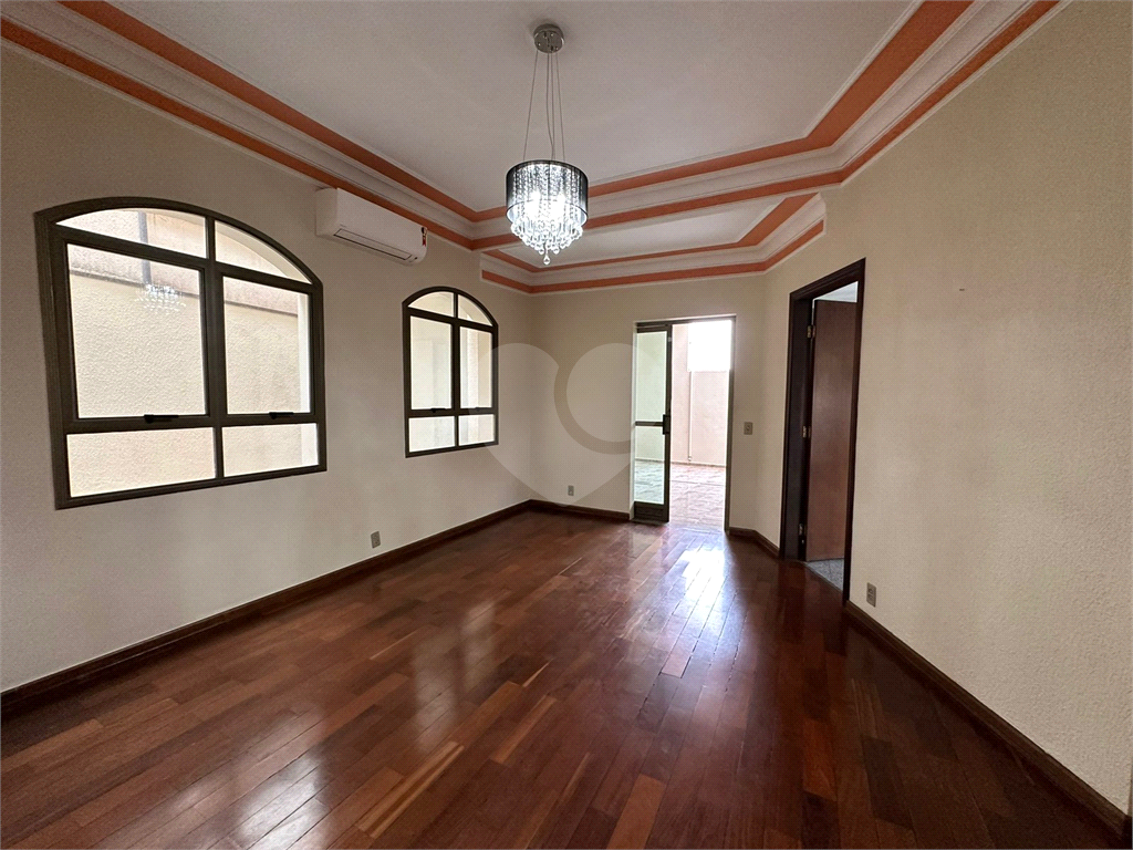 Sobrado à venda com 4 quartos, 284m² - Foto 4