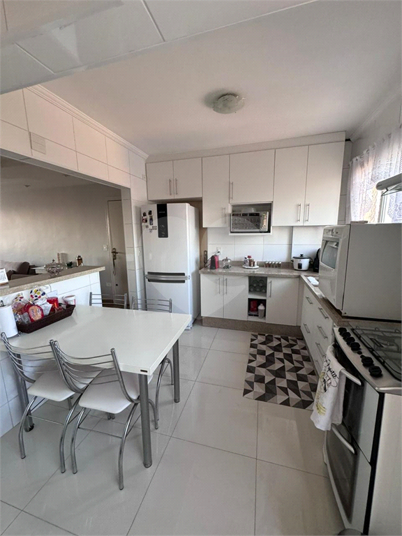 APARTAMENTO em PENHA
