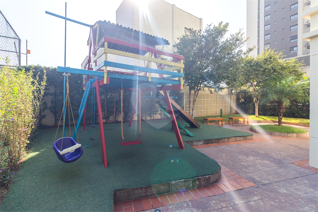 APARTAMENTO em VILA ROMANA