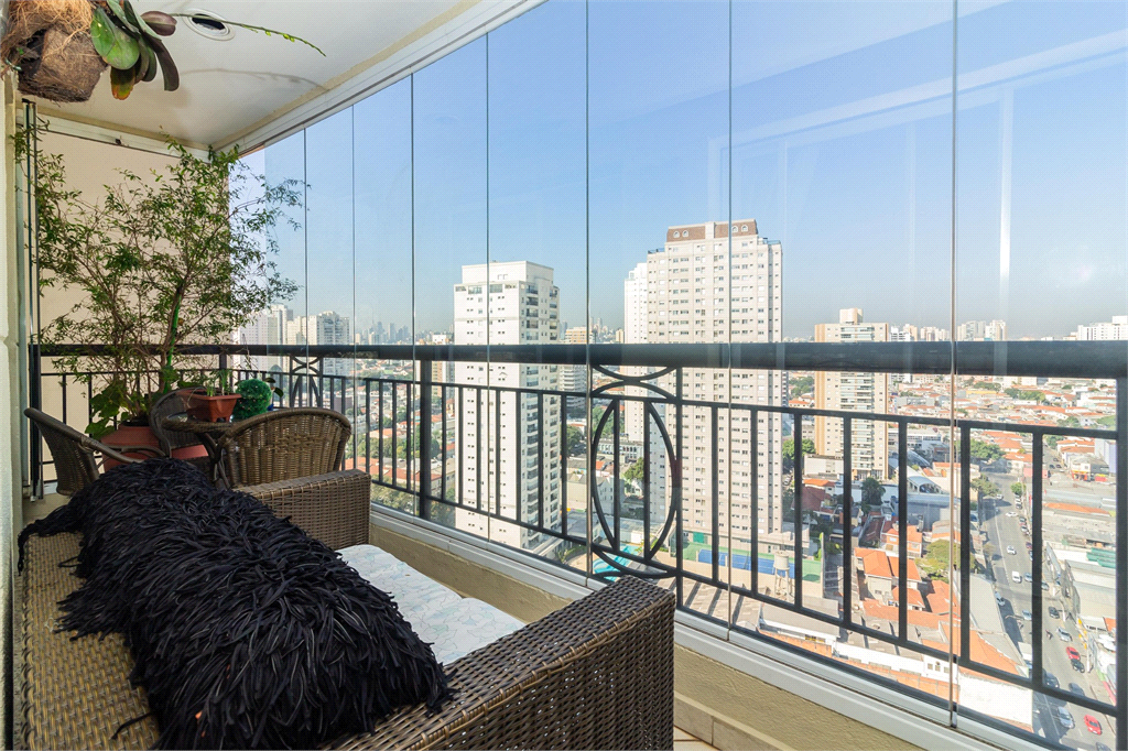 APARTAMENTO em VILA ROMANA