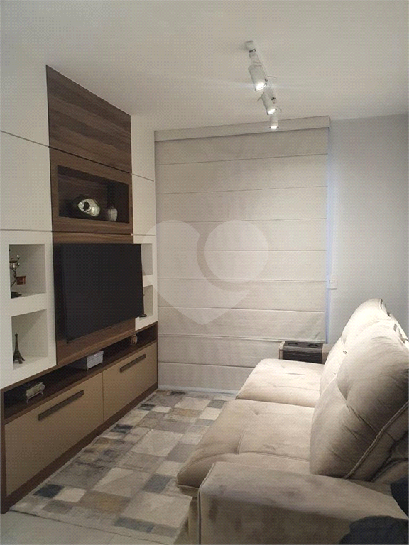 APARTAMENTO em ANÁLIA FRANCO