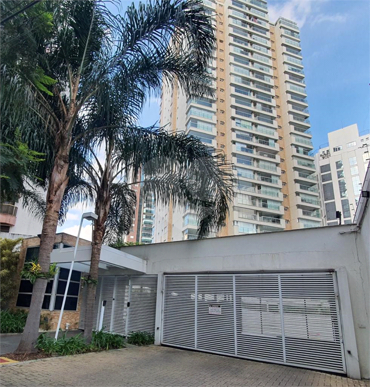 APARTAMENTO em ANÁLIA FRANCO