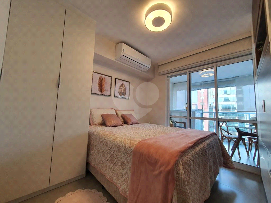APARTAMENTO em ANÁLIA FRANCO