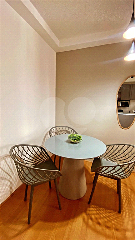 APARTAMENTO em VILA PRUDENTE