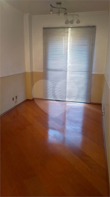 APARTAMENTO em VILA PRUDENTE