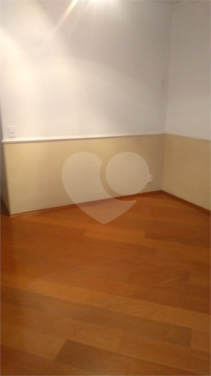 APARTAMENTO em VILA PRUDENTE