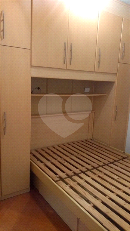 APARTAMENTO em VILA PRUDENTE