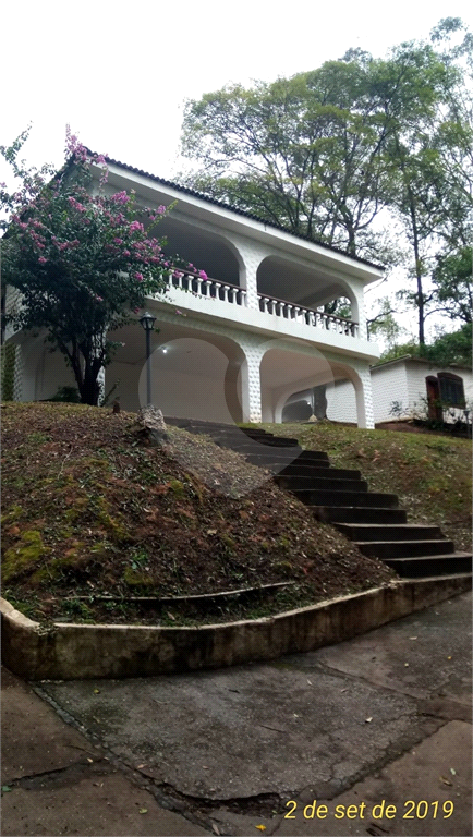 CASA TÉRREA em TRÊS MONTANHAS